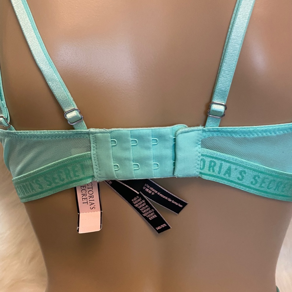 SOLD ON MERCARI!!!! NWT.  Victoria’s Secret  Set - Picture 2 of 7